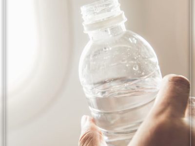 در سفرهای هوایی نوشیدن آب را فراموش نکنید