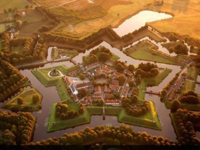 قلعه‌ی ستاره‌ای شکل Bourtange در هلند