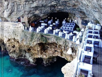 ایتالیا، هتل رستوران صخره‌ای Grotta Palazzese